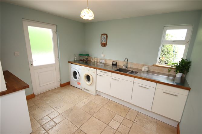 11 The Elms, Cut Bush, Curragh, Kildare