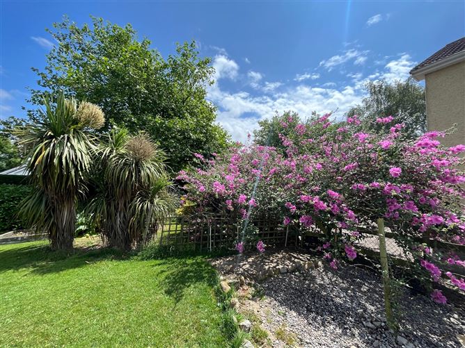 11 The Elms, Cut Bush, Curragh, Kildare