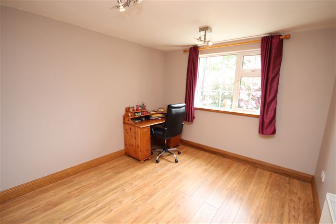 11 The Elms, Cut Bush, Curragh, Kildare