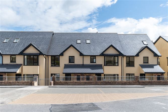 34 The Estuary, Spa Hill, Youghal, Co. Cork.