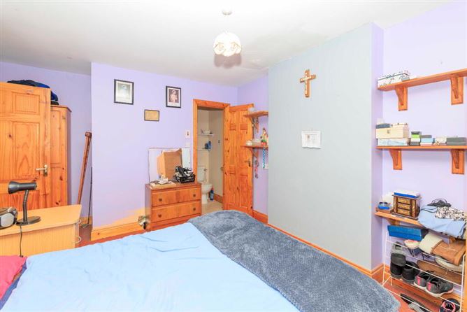 24 Glenwood, Newport, Tipperary