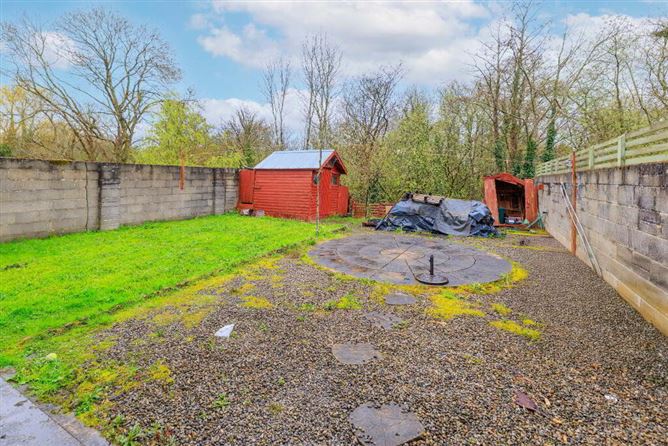 24 Glenwood, Newport, Tipperary