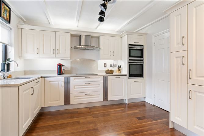39 The Heath, Cypress Downs, Templeogue, Dublin 6W
