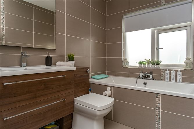 85 Bangor Road , Crumlin,   Dublin 12