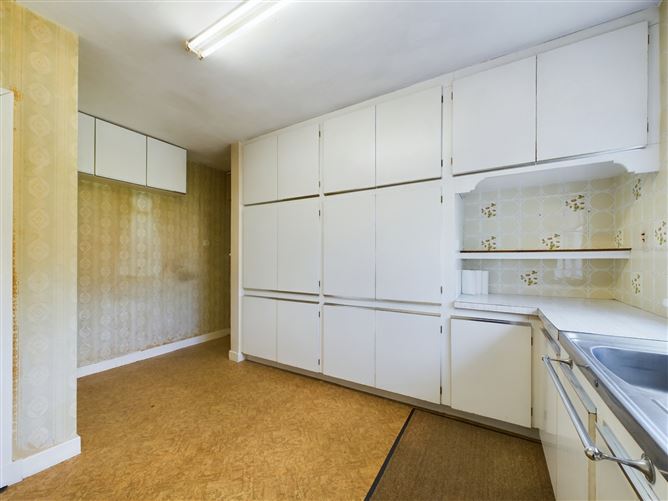 9 Kincora Park, Lifford, Ennis, Co. Clare