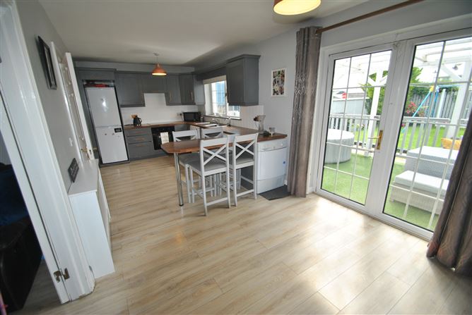 7 Ayrhill Court, Roscrea, Co. Tipperary