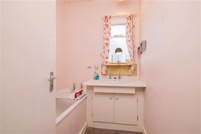 119 Swords Road, Whitehall, Dublin 9