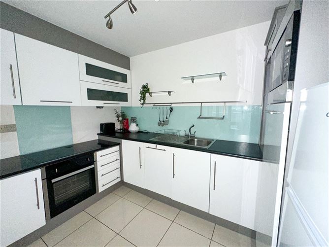 127 Cuirt Seoige, Bohermore, Galway