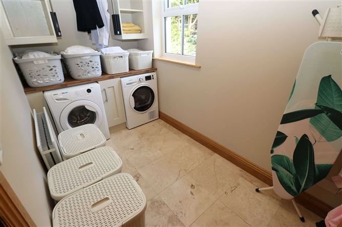 Elvana House, Louth Hall, Tallanstown, Louth