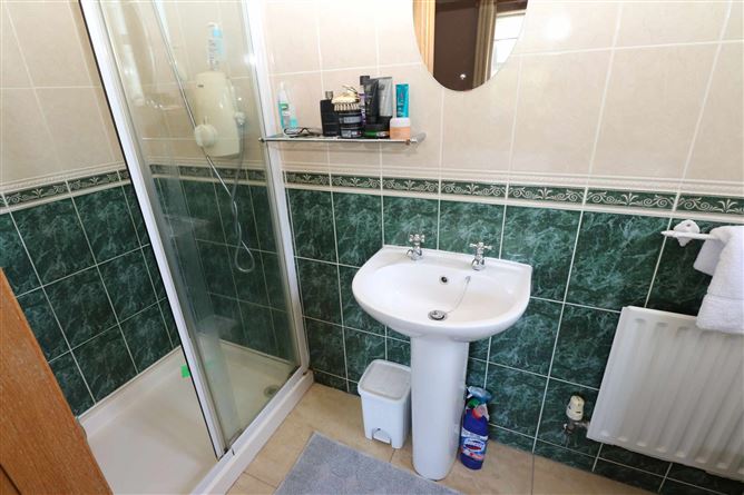 Elvana House, Louth Hall, Tallanstown, Louth