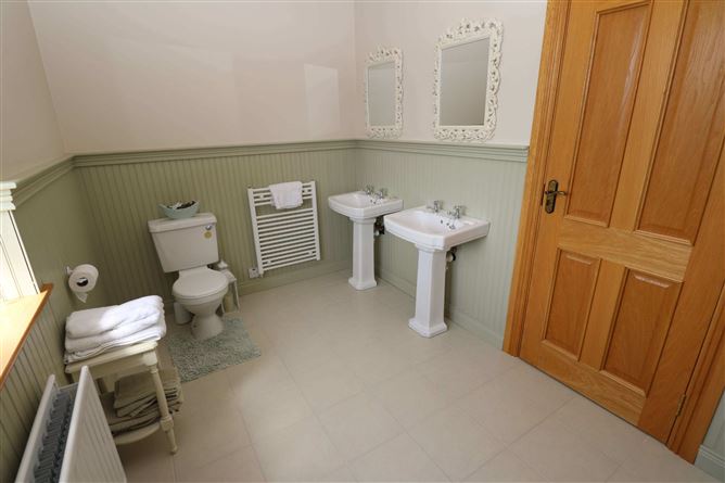 Elvana House, Louth Hall, Tallanstown, Louth