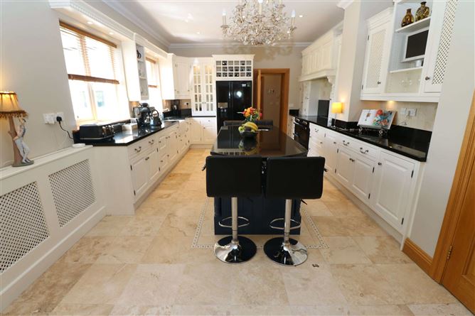 Elvana House, Louth Hall, Tallanstown, Louth