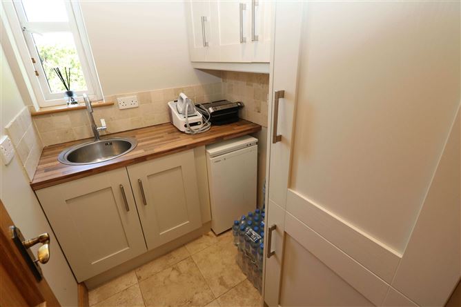 Elvana House, Louth Hall, Tallanstown, Louth