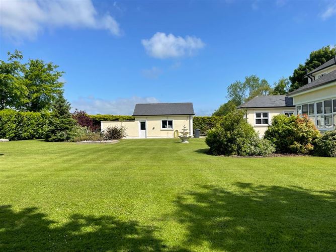 Elvana House, Louth Hall, Tallanstown, Louth