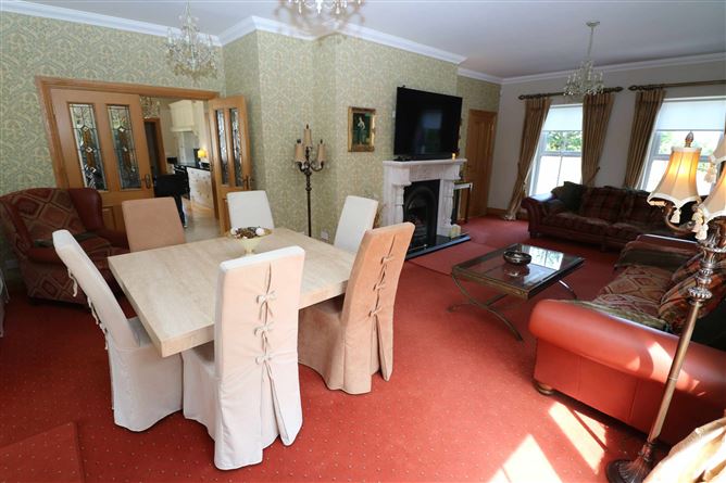 Elvana House, Louth Hall, Tallanstown, Louth