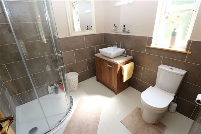 Elvana House, Louth Hall, Tallanstown, Louth