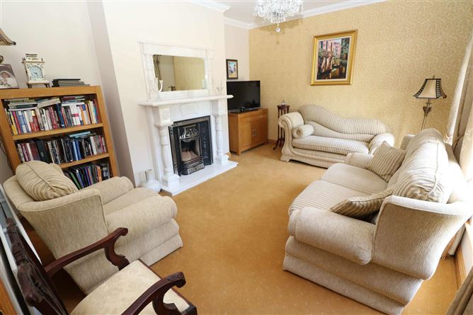 Elvana House, Louth Hall, Tallanstown, Louth