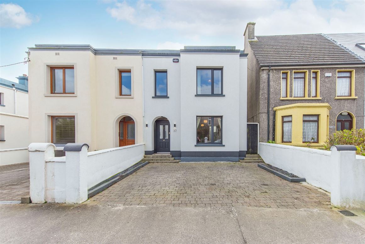 37 Father Griffin Road, Salthill, Galway