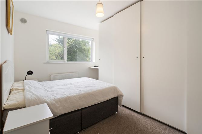 Photo 11 of 16 — 104 Marsham Court, Stillorgan, Co. Dublin
