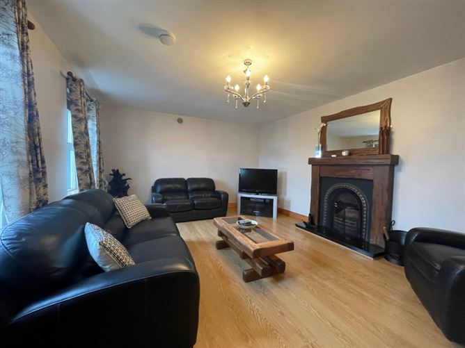 4 Lag Na Carraige, Carrickmagarvey, Gweedore, Donegal