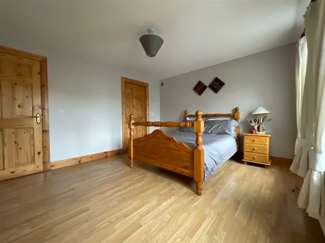 4 Lag Na Carraige, Carrickmagarvey, Gweedore, Donegal