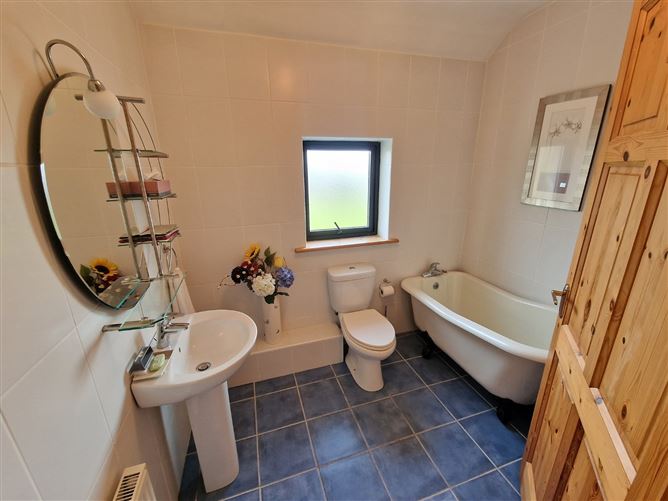 22 Garden View, Clarecastle, Ennis, Co. Clare