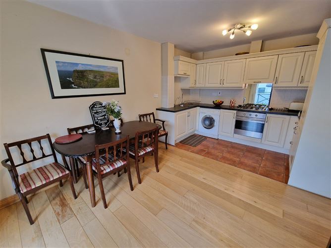 22 Garden View, Clarecastle, Ennis, Co. Clare
