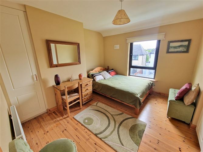 22 Garden View, Clarecastle, Ennis, Co. Clare