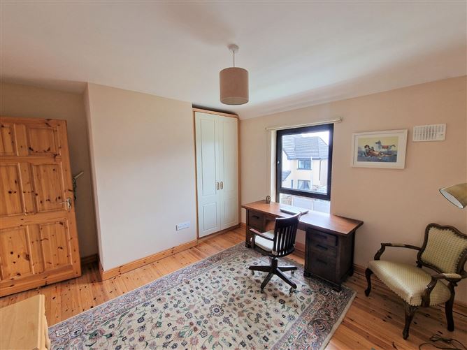 22 Garden View, Clarecastle, Ennis, Co. Clare