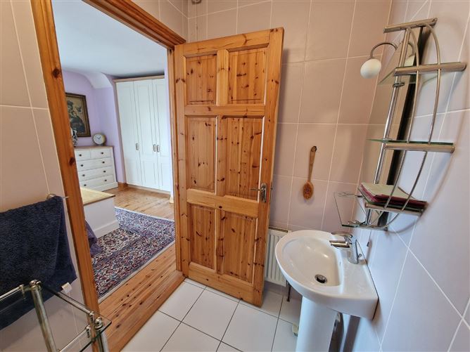22 Garden View, Clarecastle, Ennis, Co. Clare
