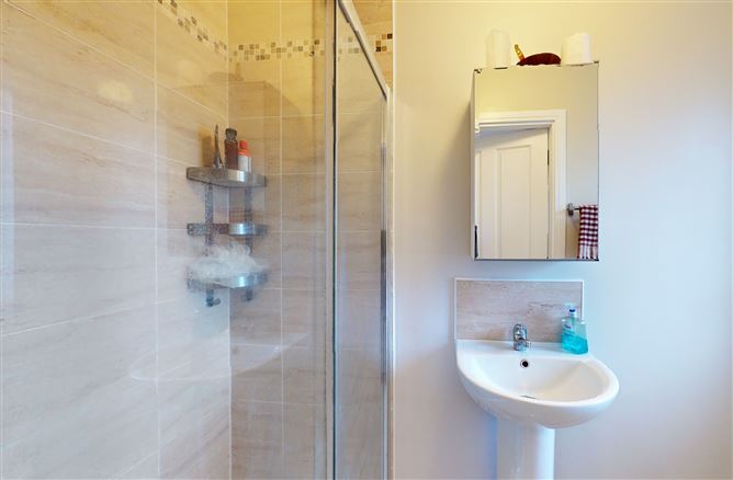 8 Heathfield Park, Finglas, Dublin 11