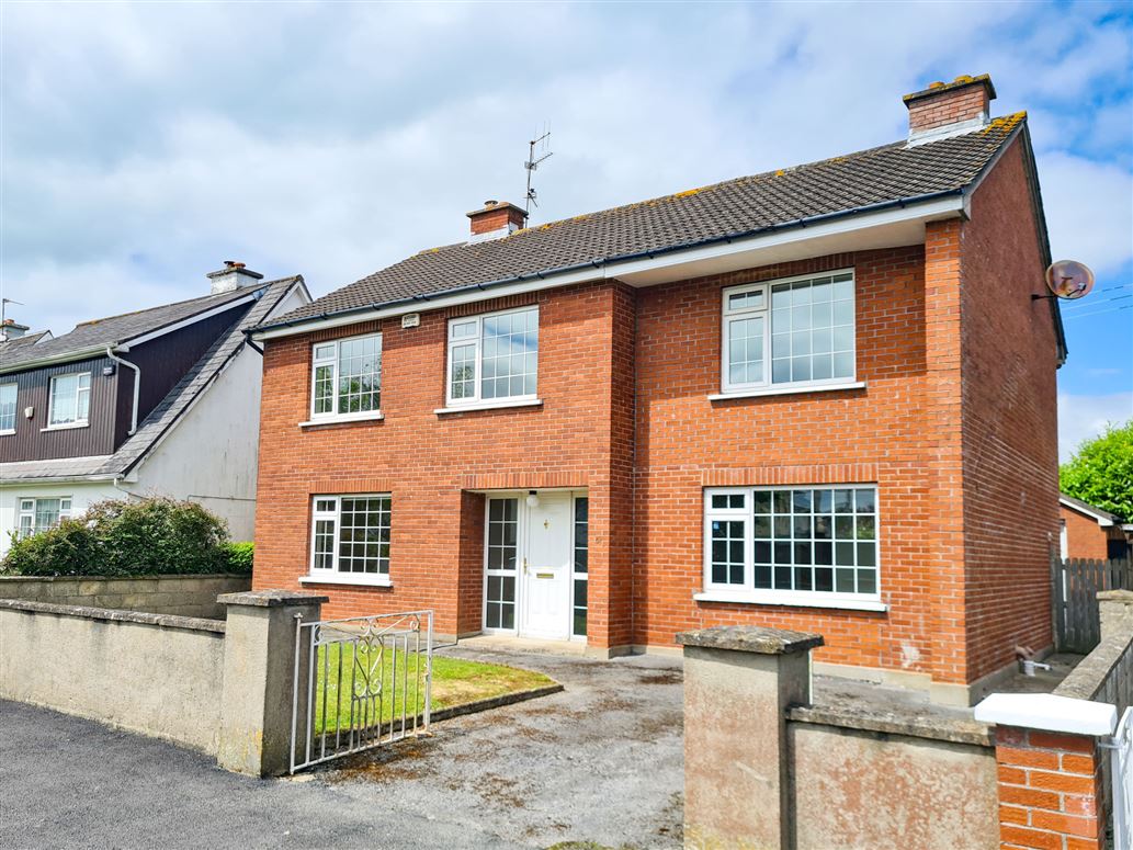 54 Willowmere Drive, Thurles, Co. Tipperary