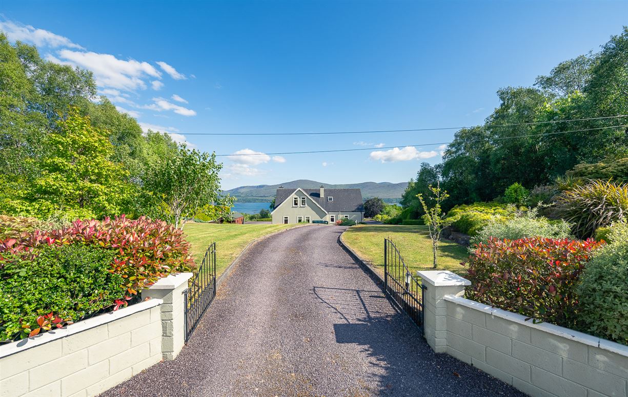 Cappanacush East, Greenane, Kenmare, Co. Kerry Cappanacush East, Greenane, Kenmare, Co. Kerry