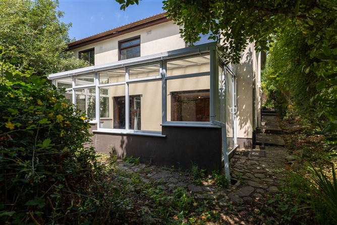 Ladhru, 49a Ardamine Court, Ardamine, Co. Wexford