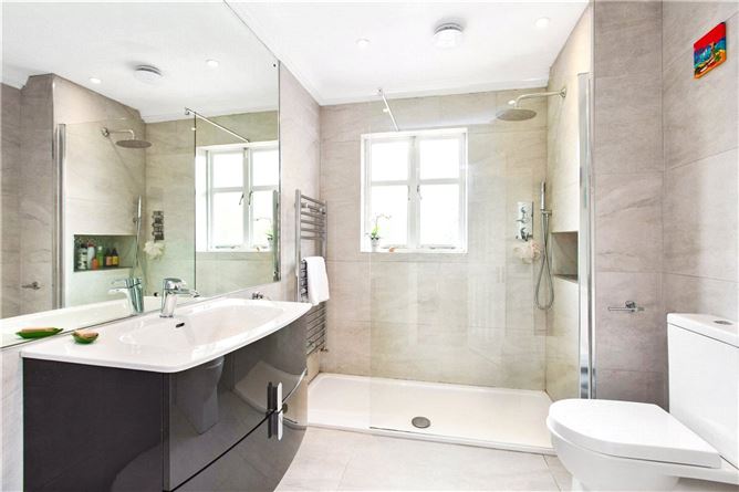1 Hampton Park, St Helen's Wood, Booterstown, Co. Dublin