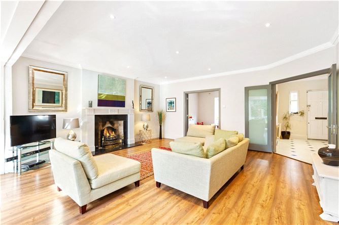 1 Hampton Park, St Helen's Wood, Booterstown, Co. Dublin