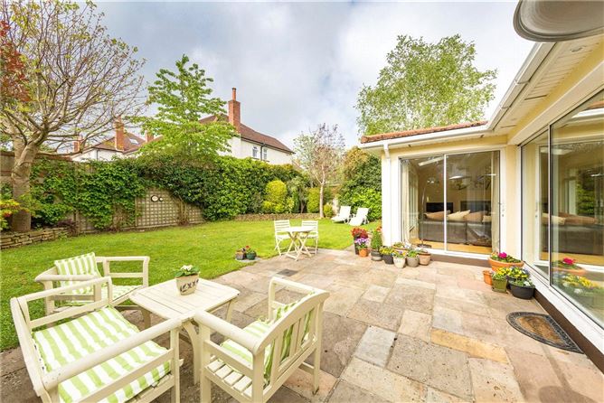 1 Hampton Park, St Helen's Wood, Booterstown, Co. Dublin