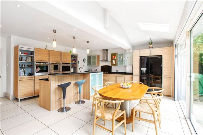 1 Hampton Park, St Helen's Wood, Booterstown, Co. Dublin