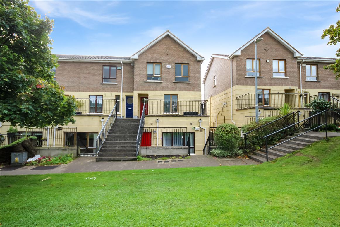 7 Woodleigh Way , Blessington, Wicklow