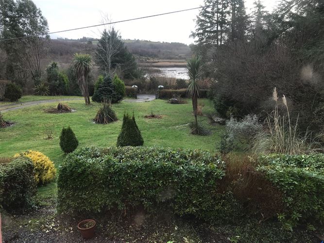 Seaview House, Inchinaleega, Sneem, Kerry