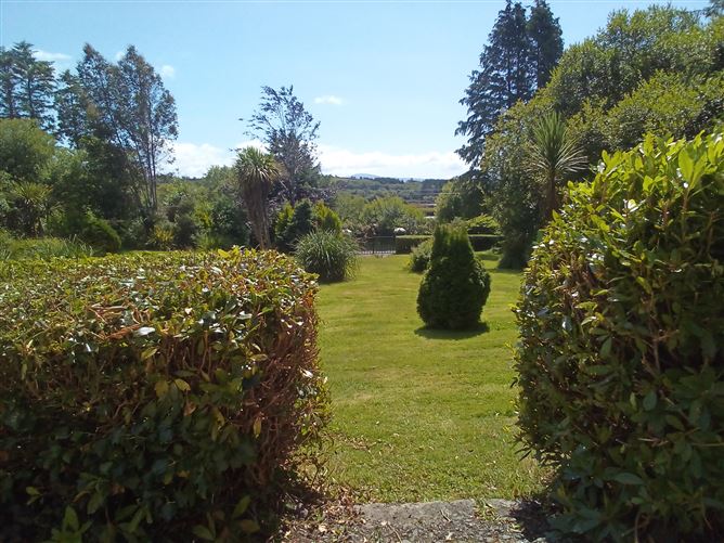 Seaview House, Inchinaleega, Sneem, Kerry