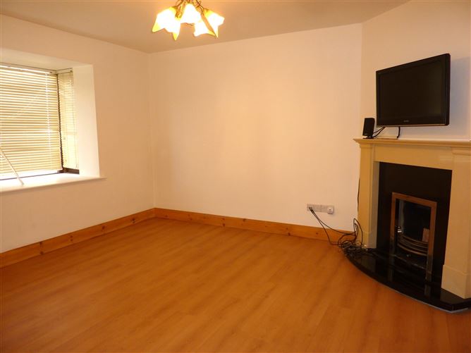 18 Cois Abhainn, Ballinrobe Road, Westport, Co. Mayo
