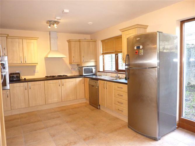 18 Cois Abhainn, Ballinrobe Road, Westport, Co. Mayo