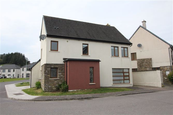 9 Castle  Rock, Meadowlands, Macroom, Cork