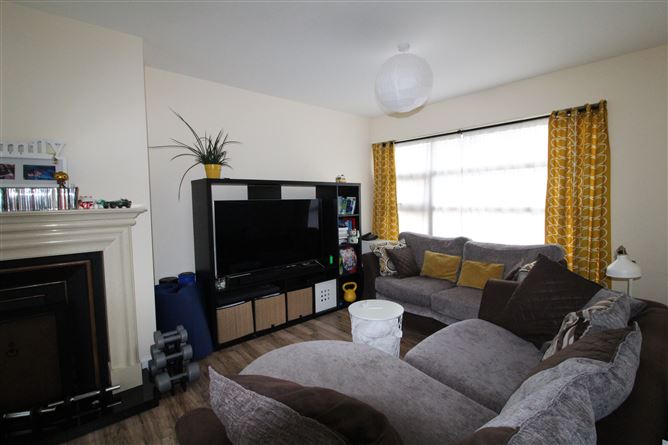 9 Castle  Rock, Meadowlands, Macroom, Cork