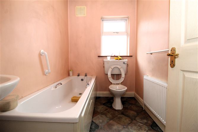 Lismacrory, Ballingarry, Roscrea, Co. Tipperary