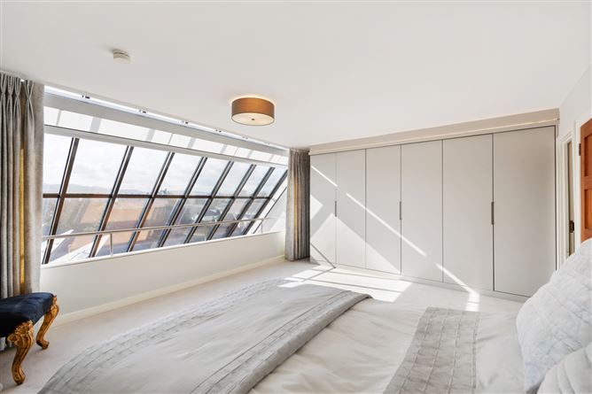 9 The Oaks, Grove House, Milltown Road, Dublin 6