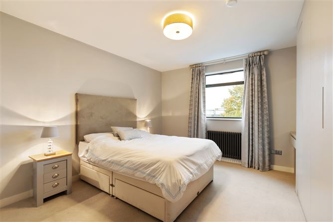 9 The Oaks, Grove House, Milltown Road, Dublin 6