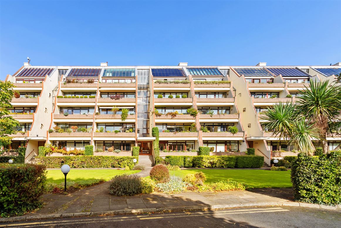 9 The Oaks, Grove House, Milltown Road, Dublin 6