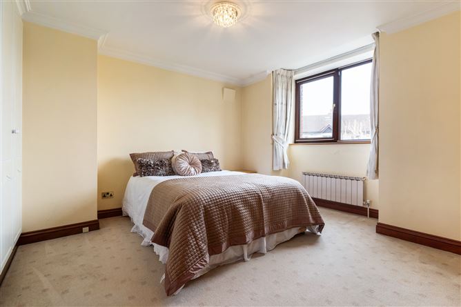 32 Merrion Strand, Sandymount, Dublin 4